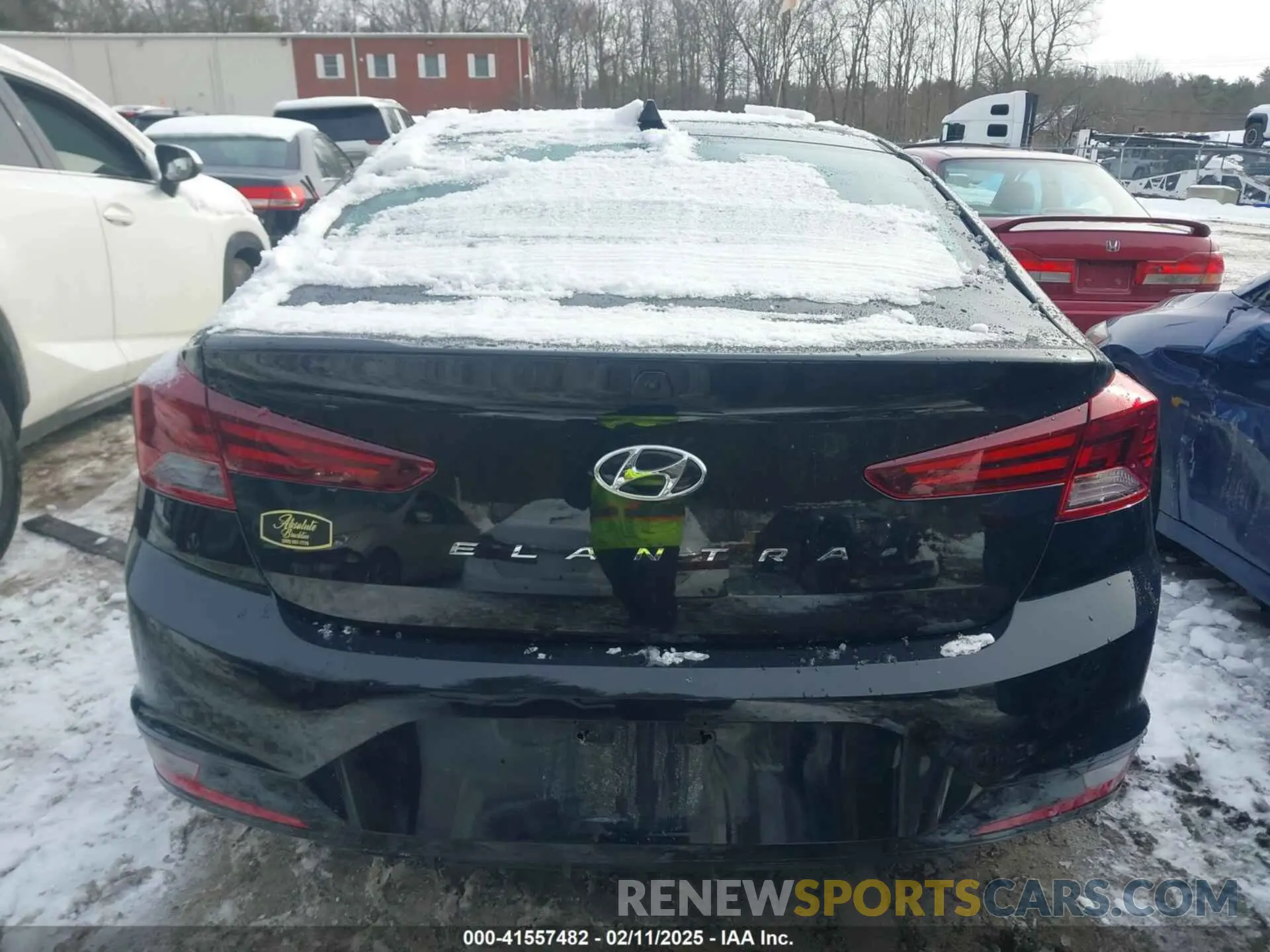 15 Photograph of a damaged car 5NPD84LF1LH511743 HYUNDAI ELANTRA 2020