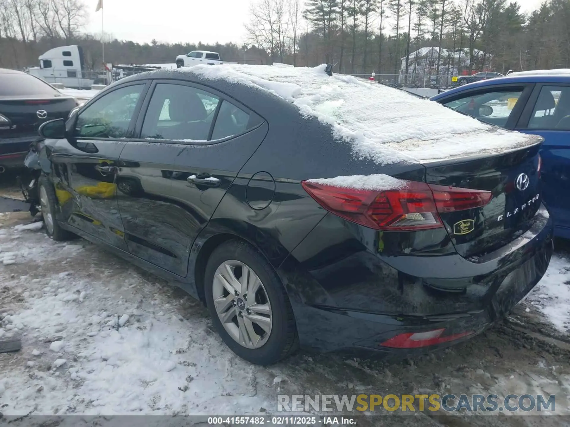 3 Photograph of a damaged car 5NPD84LF1LH511743 HYUNDAI ELANTRA 2020