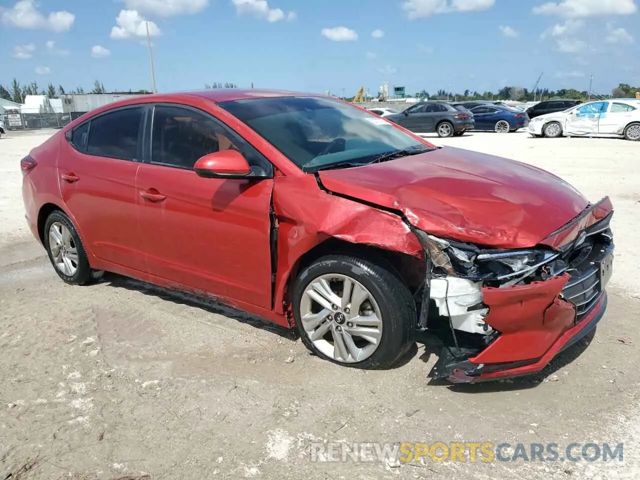 4 Photograph of a damaged car 5NPD84LF1LH514027 HYUNDAI ELANTRA 2020