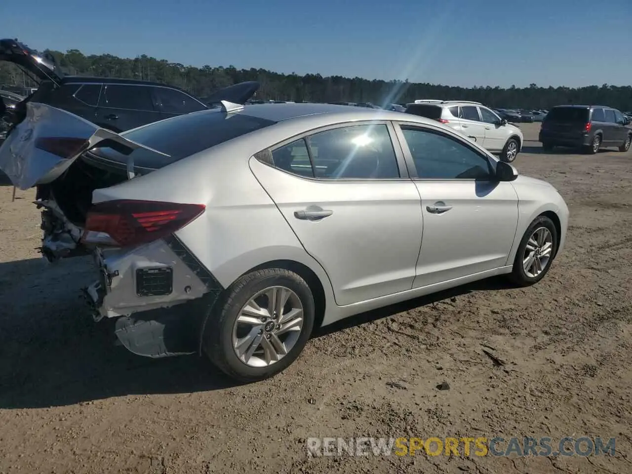 3 Photograph of a damaged car 5NPD84LF1LH517641 HYUNDAI ELANTRA 2020