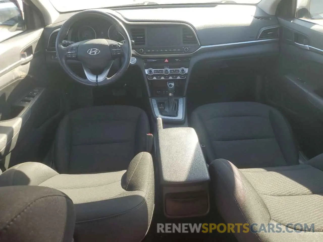 8 Photograph of a damaged car 5NPD84LF1LH517641 HYUNDAI ELANTRA 2020