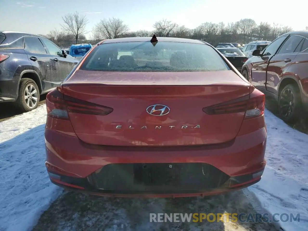 6 Photograph of a damaged car 5NPD84LF1LH523942 HYUNDAI ELANTRA 2020