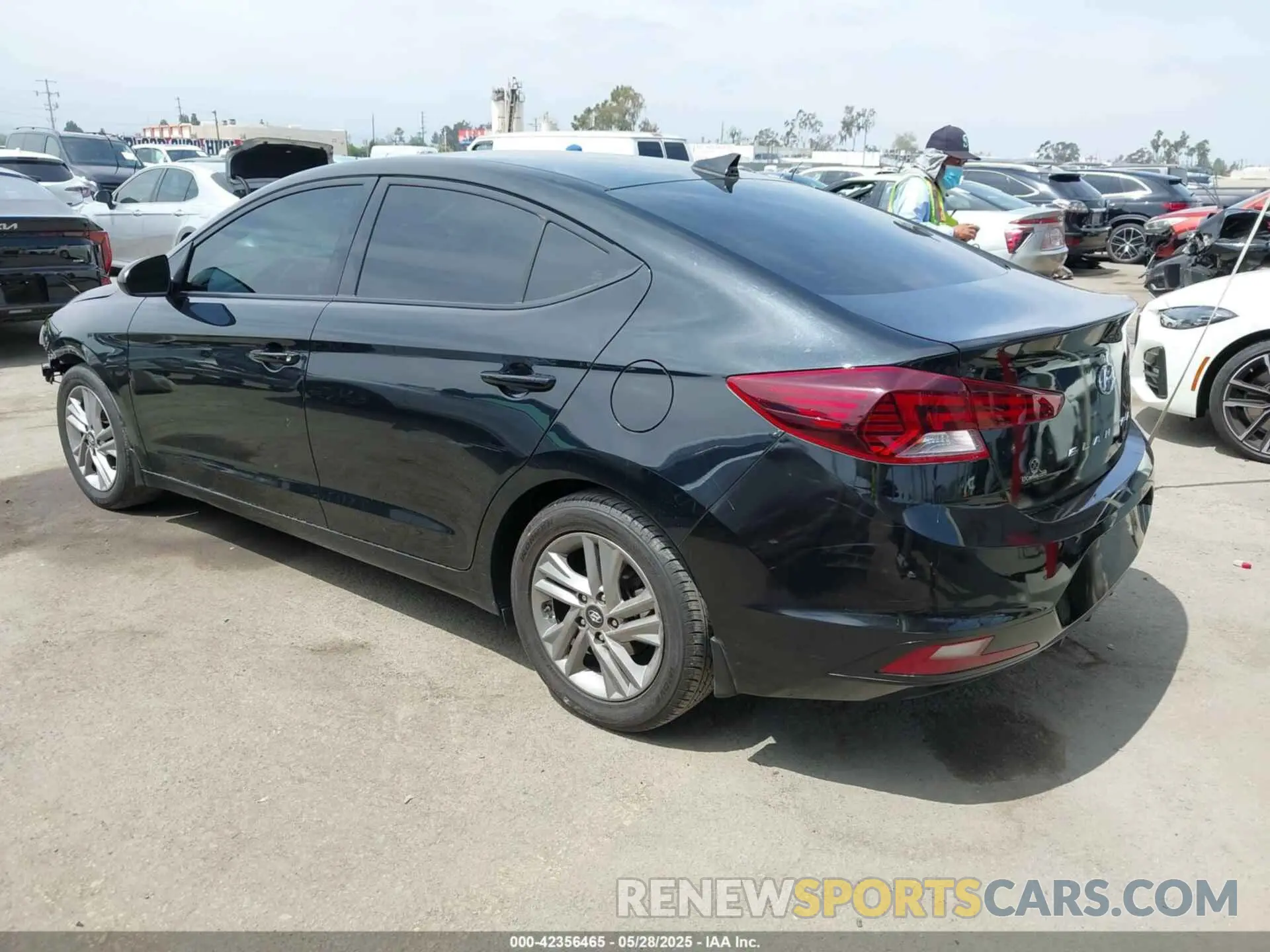 3 Photograph of a damaged car 5NPD84LF1LH524931 HYUNDAI ELANTRA 2020