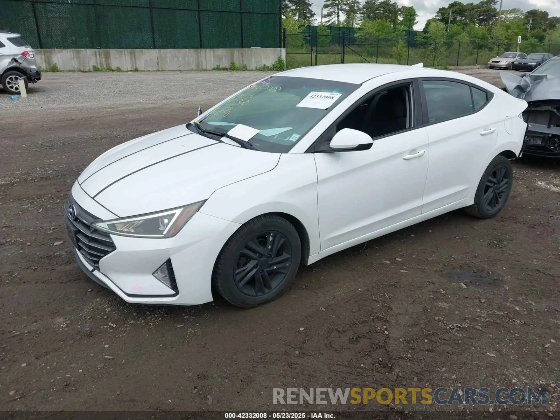 2 Photograph of a damaged car 5NPD84LF1LH527750 HYUNDAI ELANTRA 2020