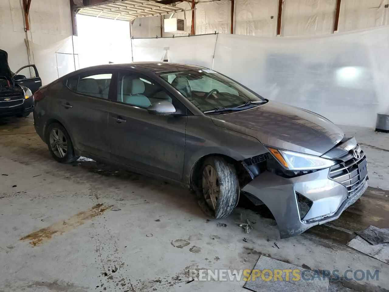 4 Photograph of a damaged car 5NPD84LF1LH532575 HYUNDAI ELANTRA 2020