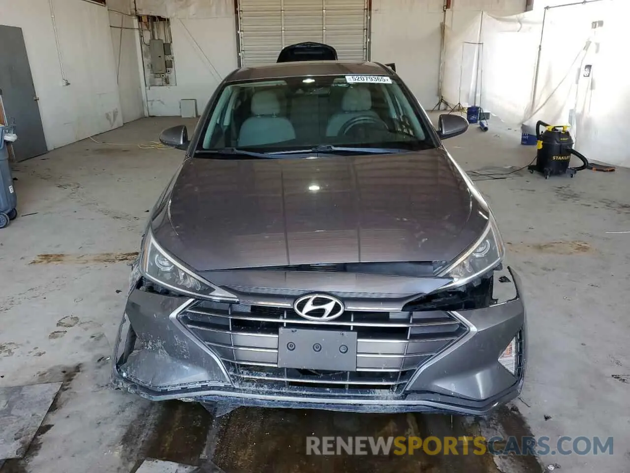 5 Photograph of a damaged car 5NPD84LF1LH532575 HYUNDAI ELANTRA 2020