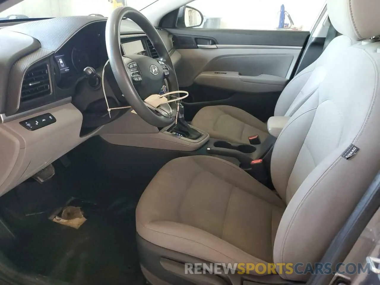7 Photograph of a damaged car 5NPD84LF1LH532575 HYUNDAI ELANTRA 2020