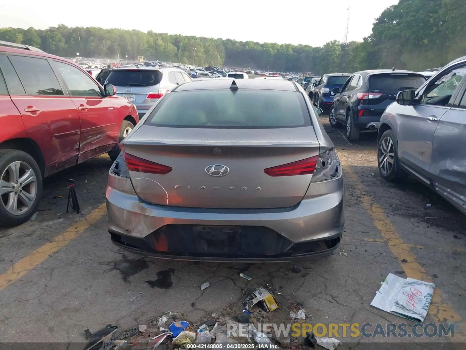 16 Photograph of a damaged car 5NPD84LF1LH540823 HYUNDAI ELANTRA 2020