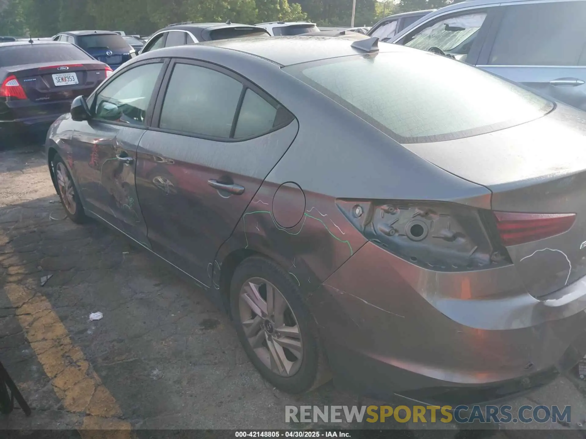 17 Photograph of a damaged car 5NPD84LF1LH540823 HYUNDAI ELANTRA 2020