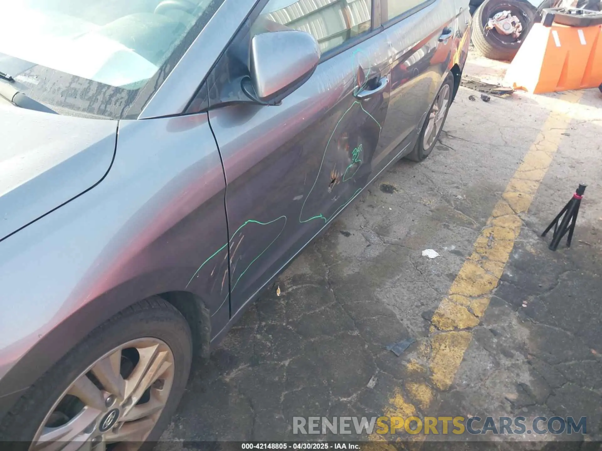 6 Photograph of a damaged car 5NPD84LF1LH540823 HYUNDAI ELANTRA 2020
