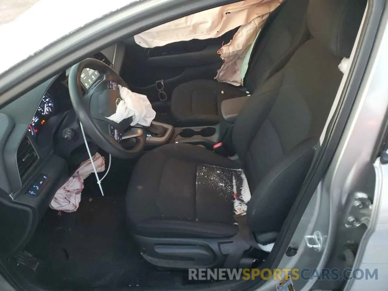 7 Photograph of a damaged car 5NPD84LF1LH550798 HYUNDAI ELANTRA 2020