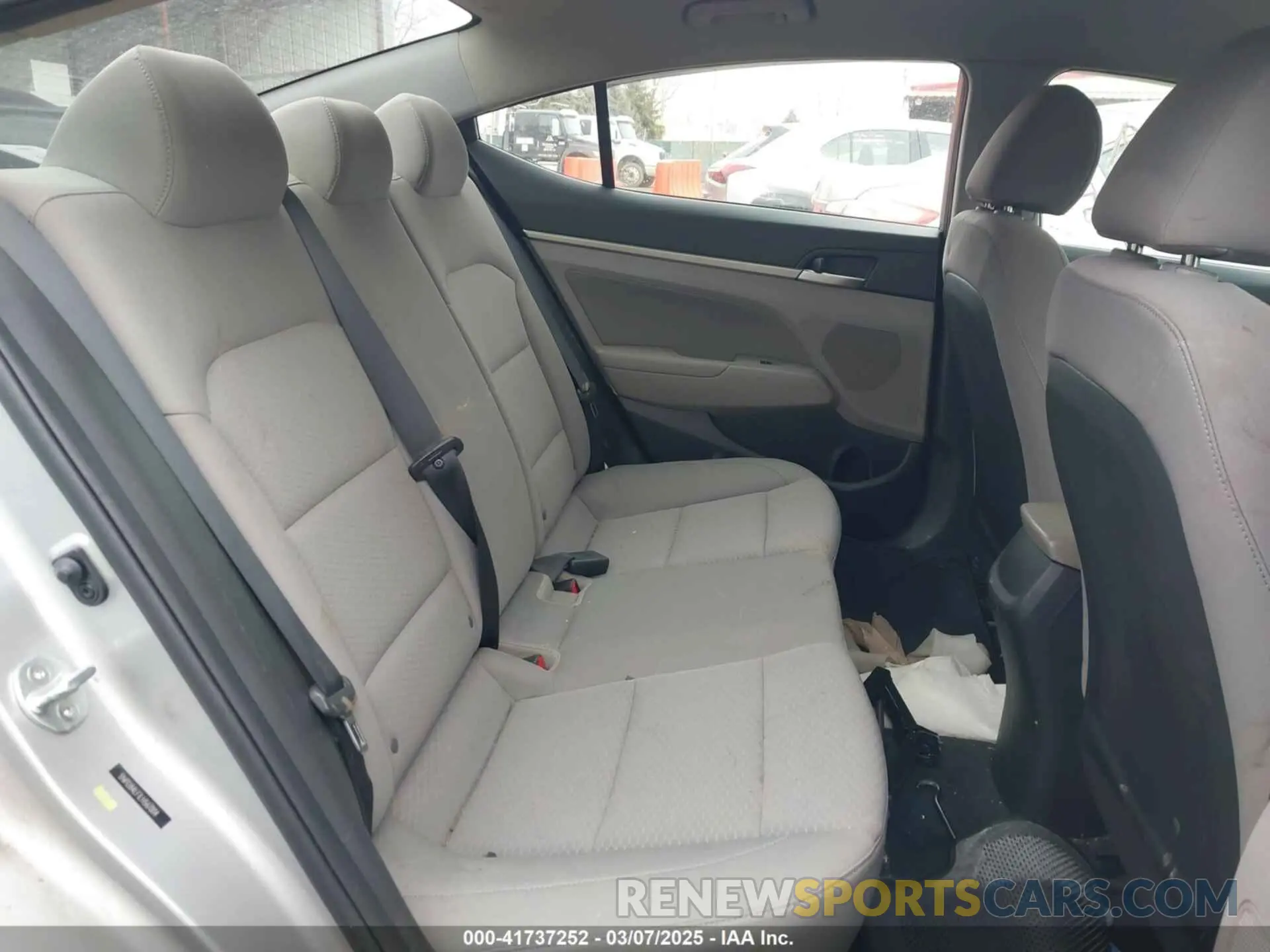 8 Photograph of a damaged car 5NPD84LF1LH567004 HYUNDAI ELANTRA 2020