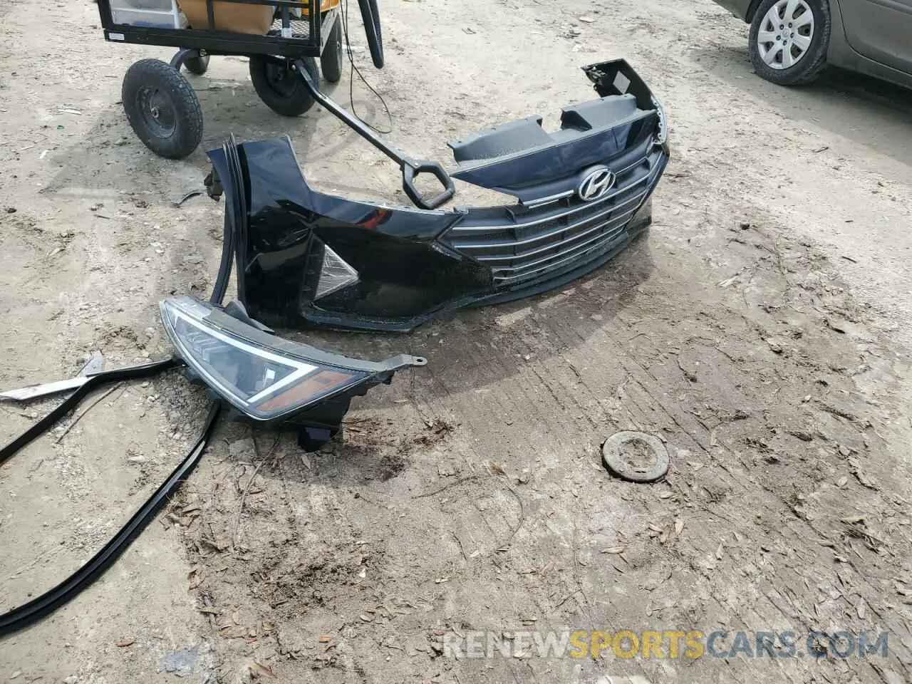 12 Photograph of a damaged car 5NPD84LF1LH567973 HYUNDAI ELANTRA 2020