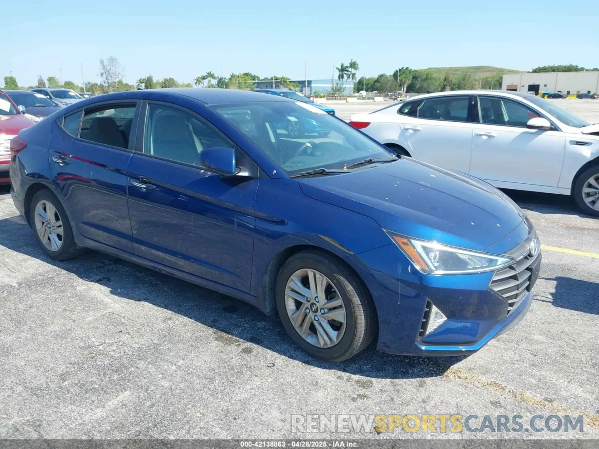 1 Photograph of a damaged car 5NPD84LF1LH570792 HYUNDAI ELANTRA 2020