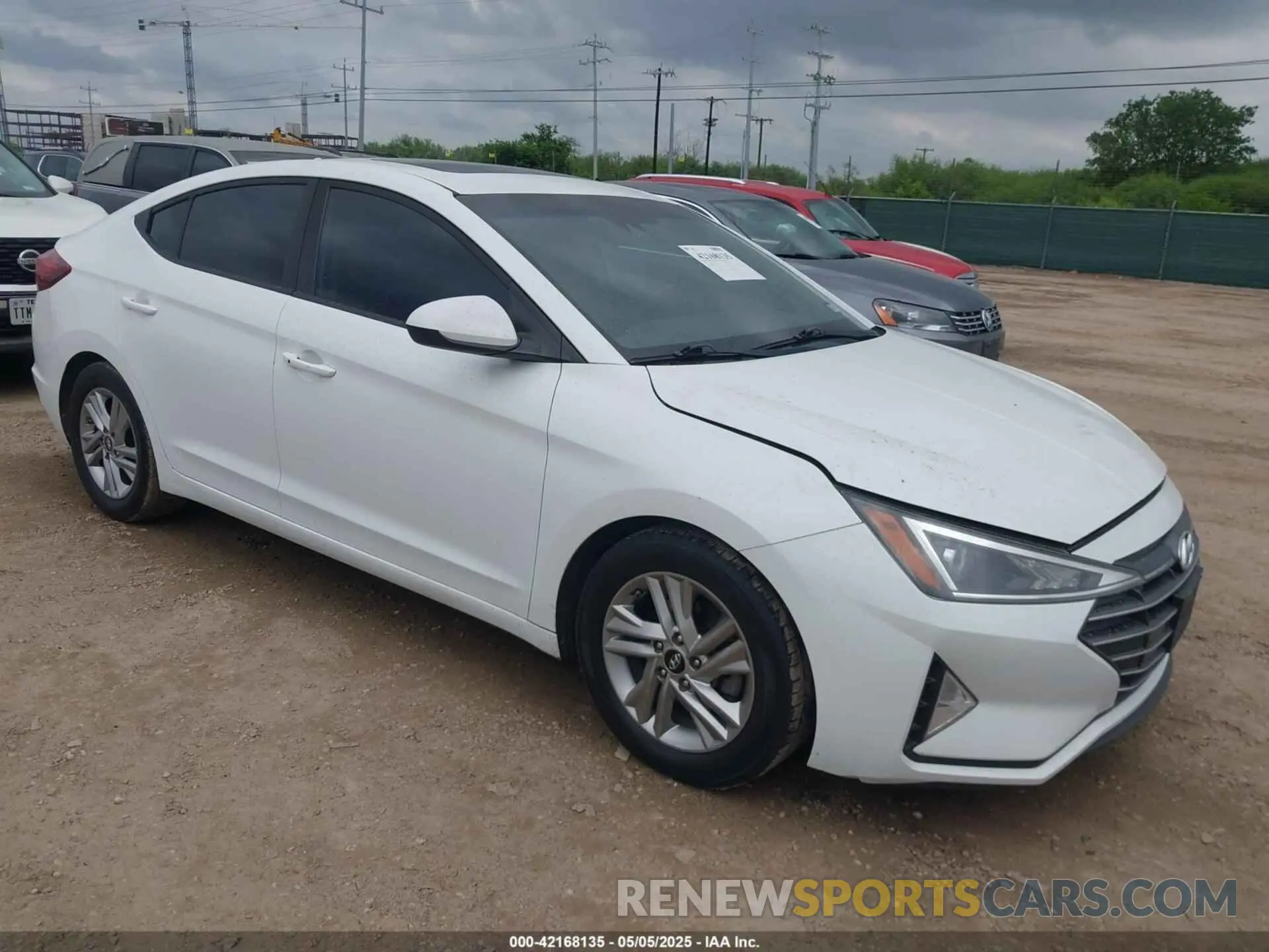 1 Photograph of a damaged car 5NPD84LF1LH572302 HYUNDAI ELANTRA 2020