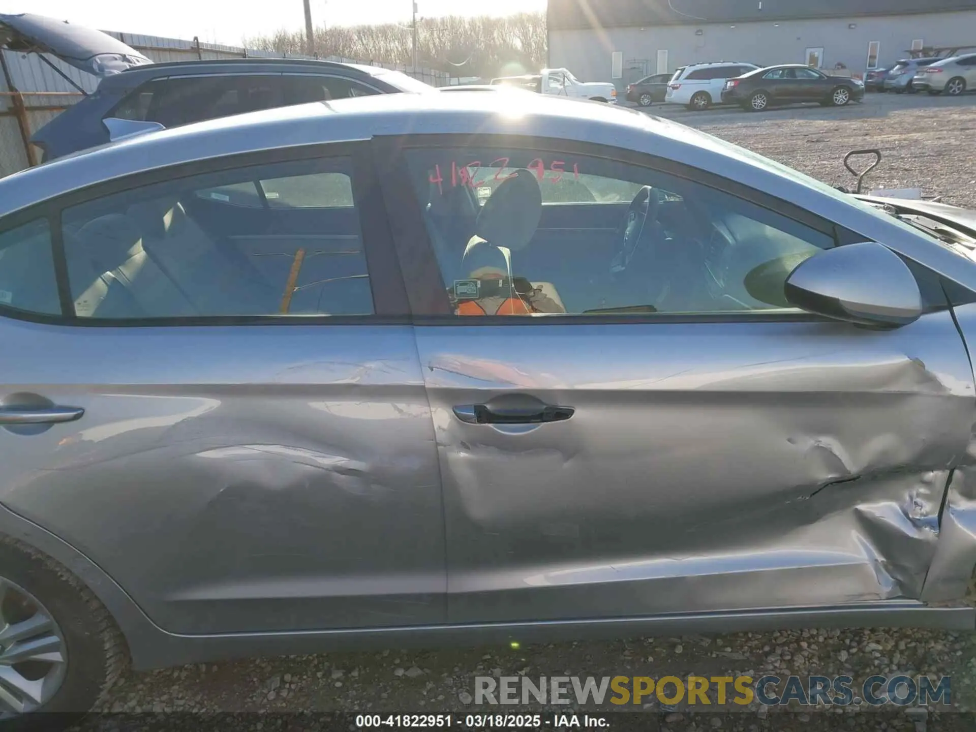 13 Photograph of a damaged car 5NPD84LF1LH583851 HYUNDAI ELANTRA 2020