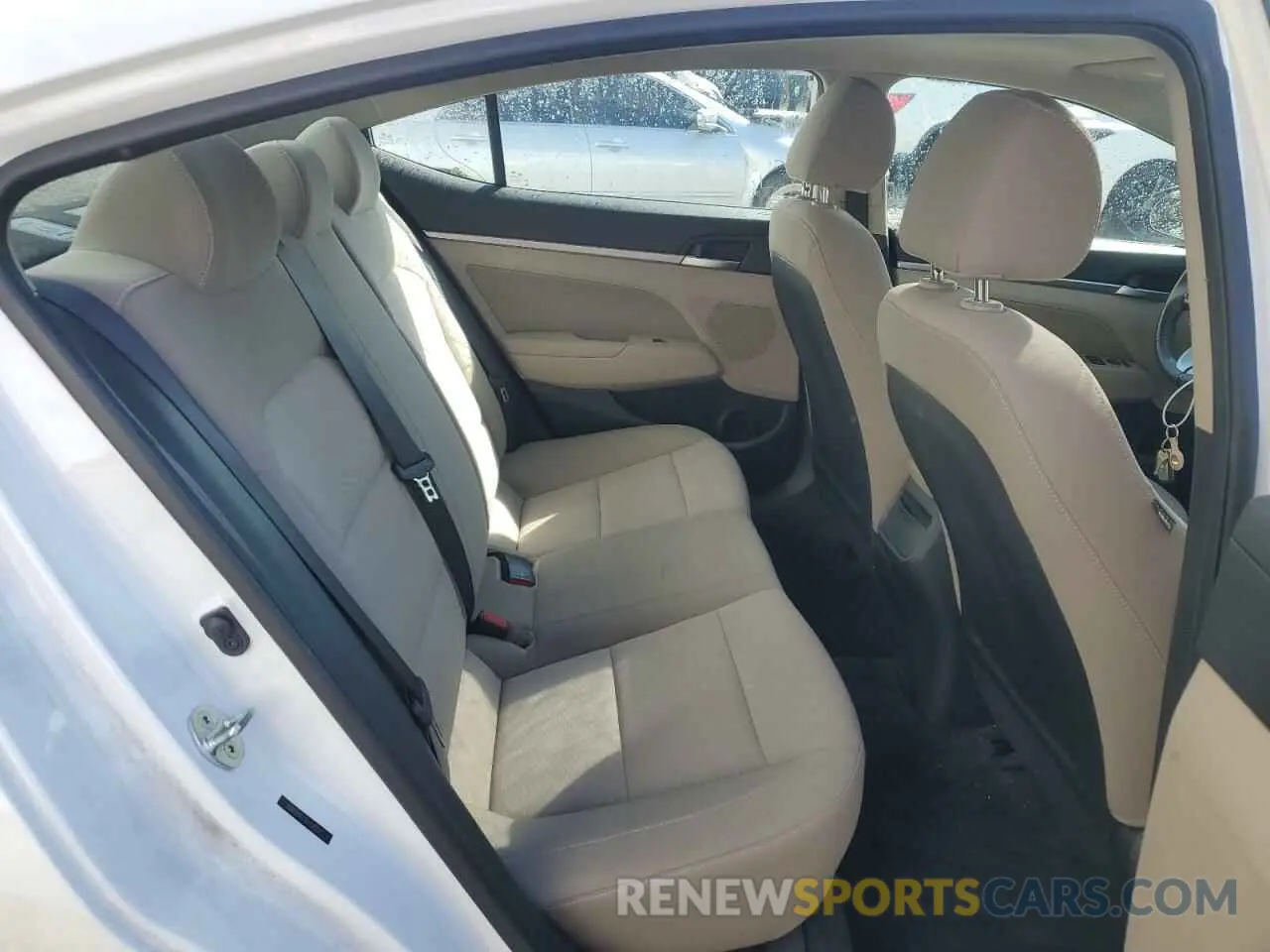 10 Photograph of a damaged car 5NPD84LF1LH585017 HYUNDAI ELANTRA 2020