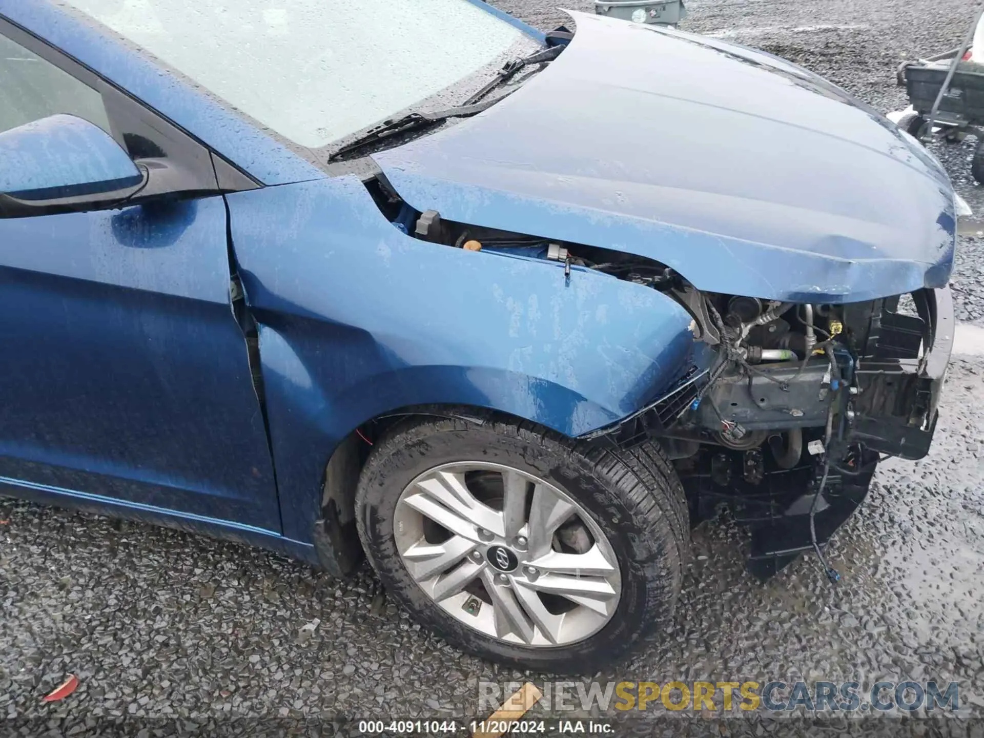 18 Photograph of a damaged car 5NPD84LF1LH588306 HYUNDAI ELANTRA 2020