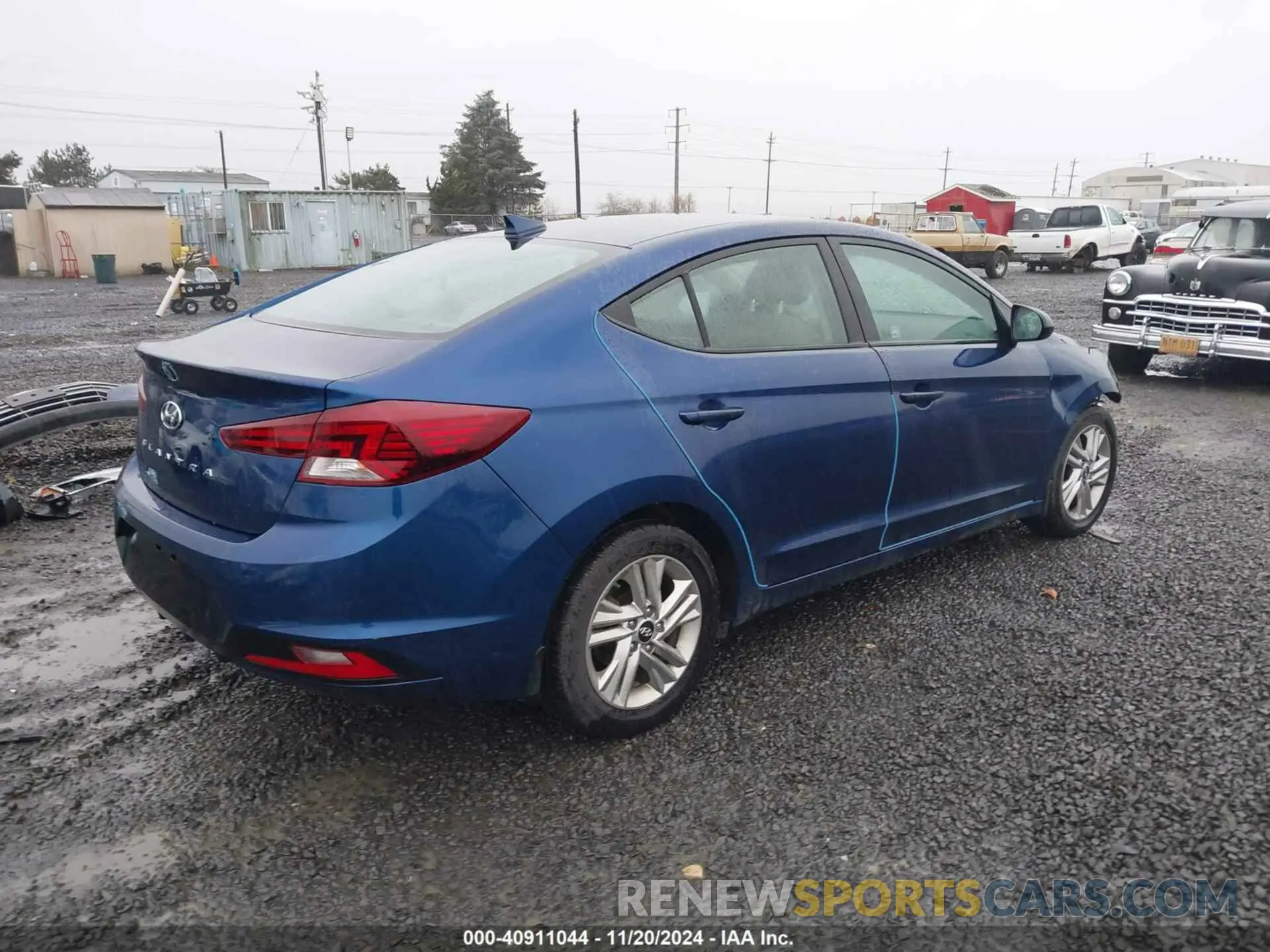 4 Photograph of a damaged car 5NPD84LF1LH588306 HYUNDAI ELANTRA 2020