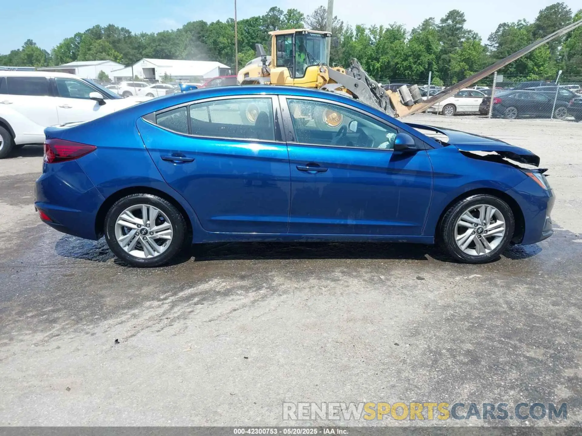 12 Photograph of a damaged car 5NPD84LF1LH596650 HYUNDAI ELANTRA 2020