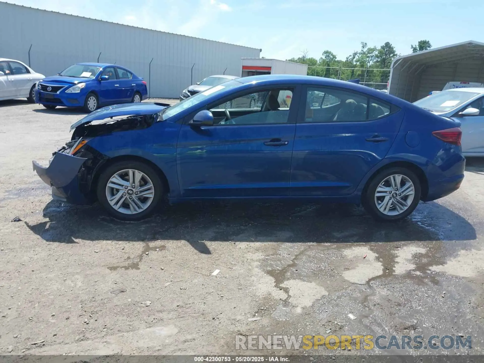 13 Photograph of a damaged car 5NPD84LF1LH596650 HYUNDAI ELANTRA 2020