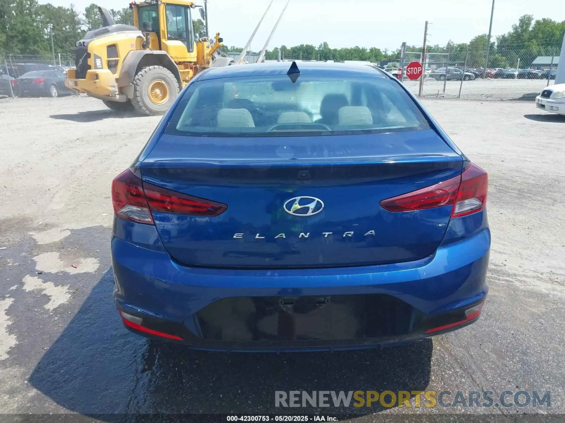 15 Photograph of a damaged car 5NPD84LF1LH596650 HYUNDAI ELANTRA 2020