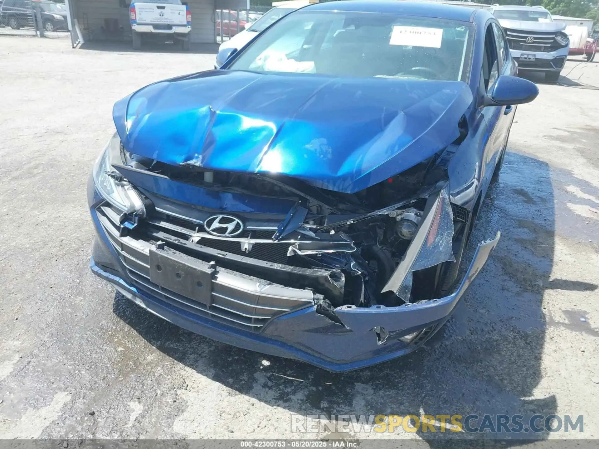 6 Photograph of a damaged car 5NPD84LF1LH596650 HYUNDAI ELANTRA 2020