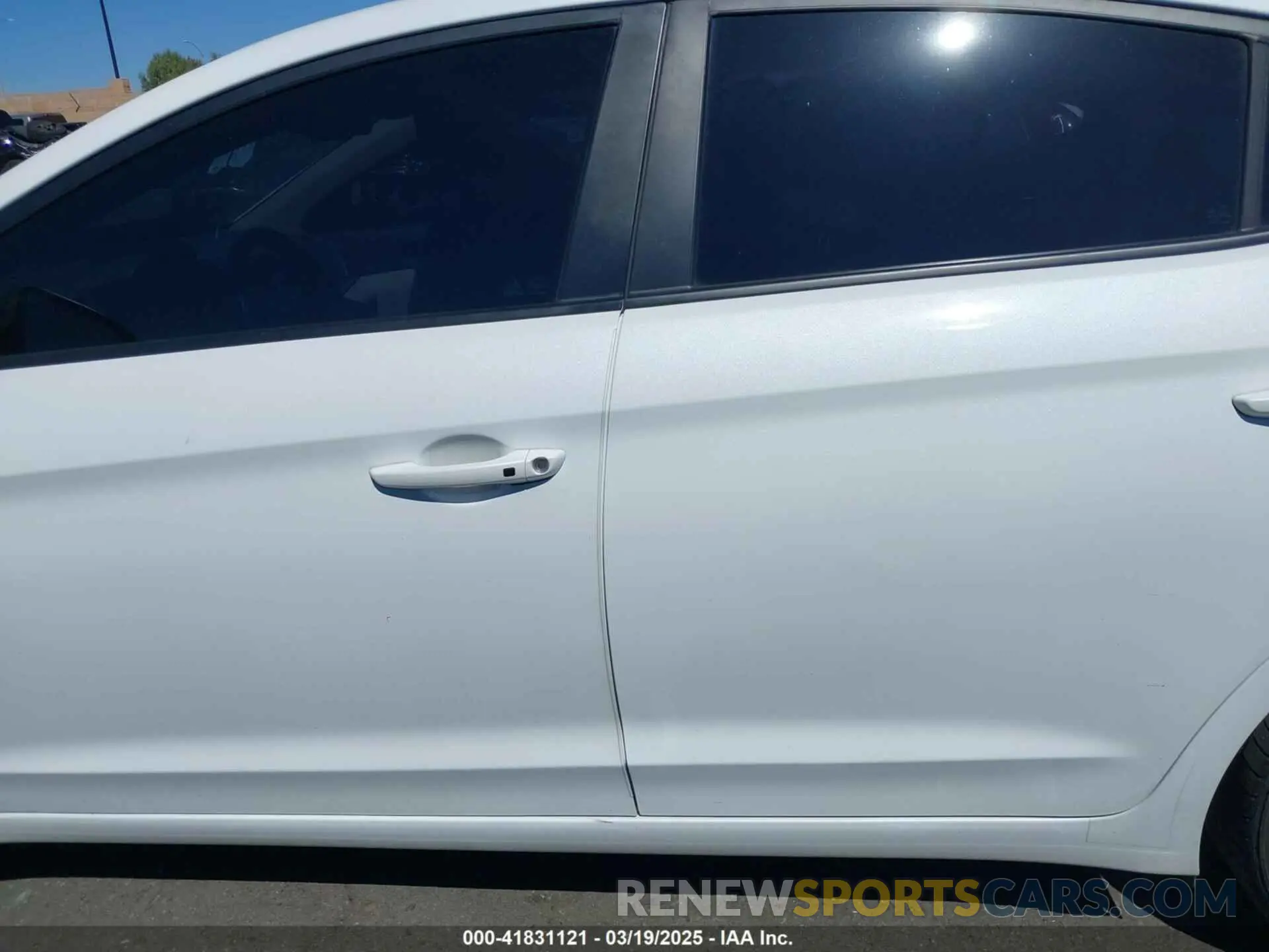 14 Photograph of a damaged car 5NPD84LF1LH603581 HYUNDAI ELANTRA 2020