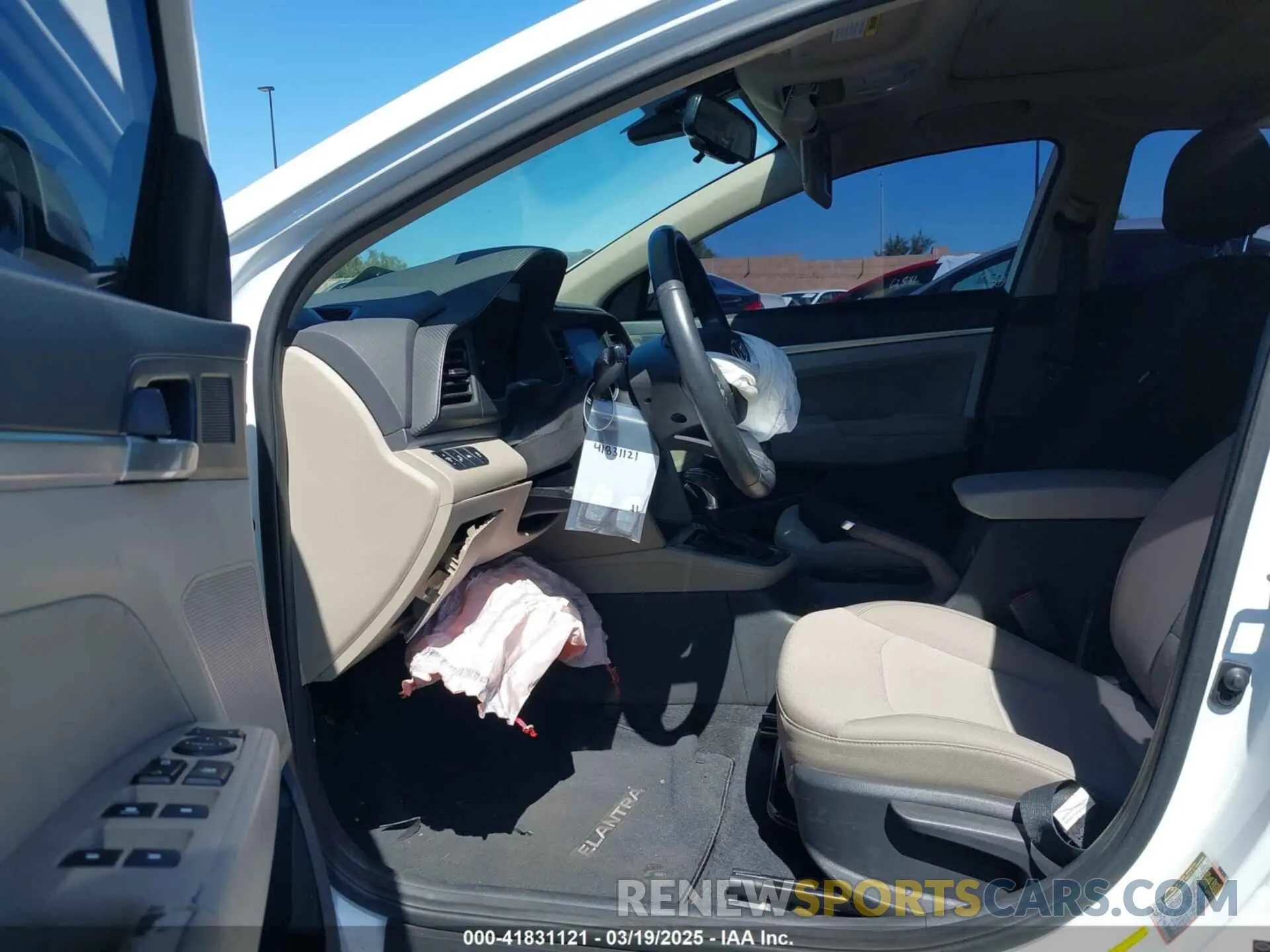 5 Photograph of a damaged car 5NPD84LF1LH603581 HYUNDAI ELANTRA 2020