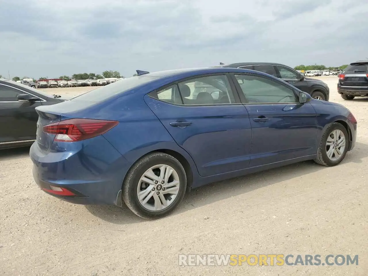 3 Photograph of a damaged car 5NPD84LF1LH610191 HYUNDAI ELANTRA 2020