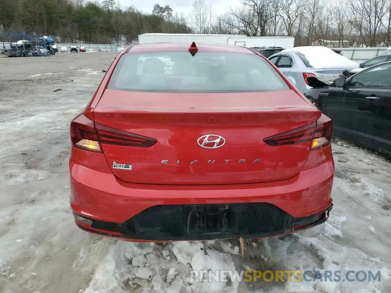 6 Photograph of a damaged car 5NPD84LF1LH620445 HYUNDAI ELANTRA 2020