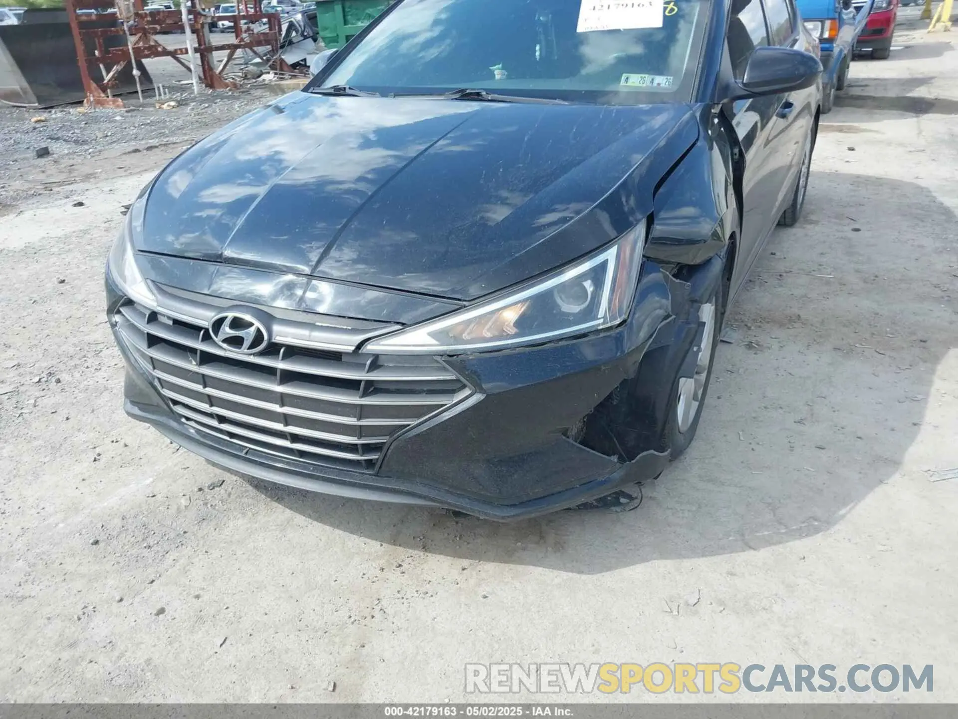 6 Photograph of a damaged car 5NPD84LF1LH624348 HYUNDAI ELANTRA 2020