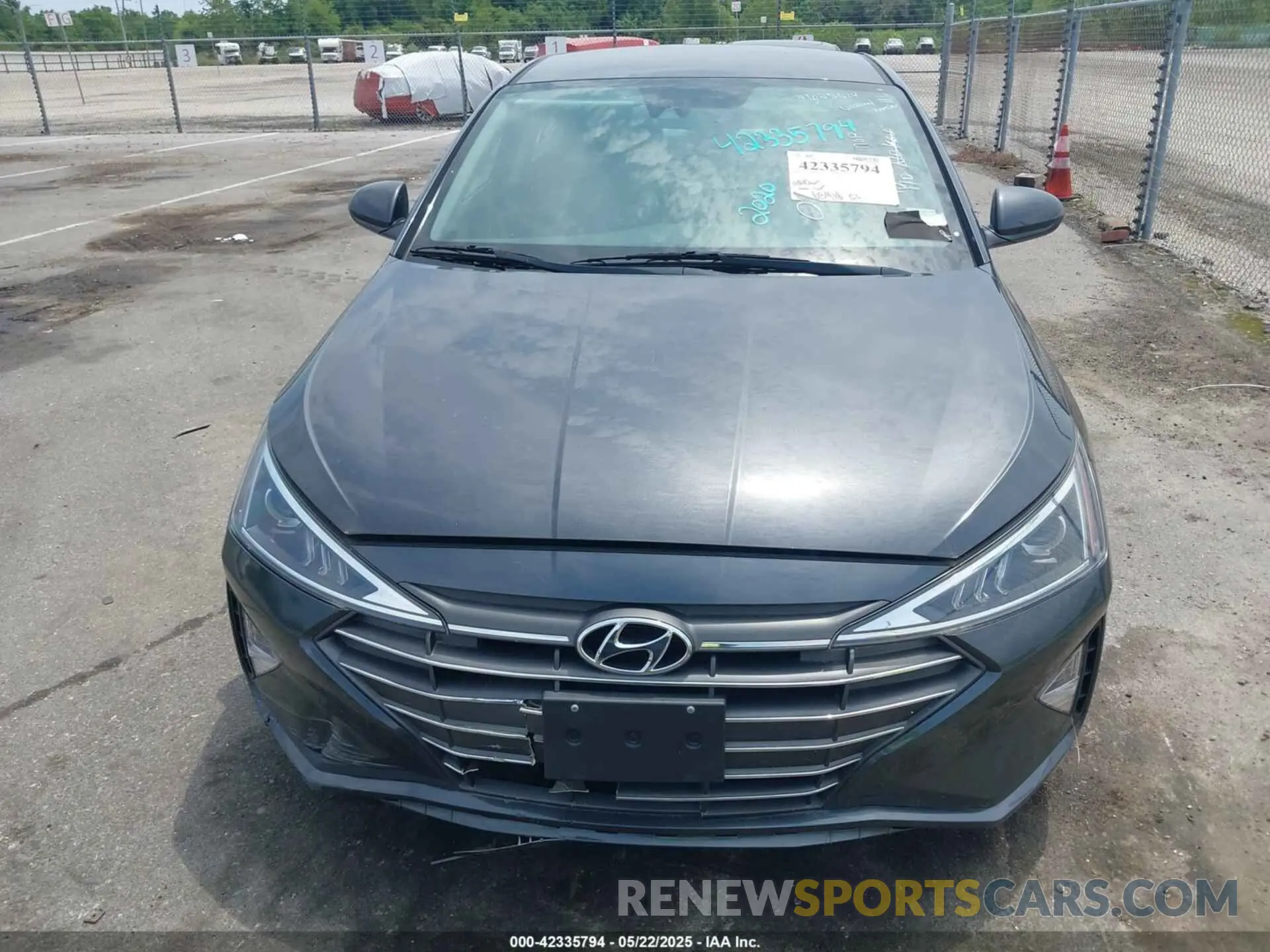 12 Photograph of a damaged car 5NPD84LF1LH625614 HYUNDAI ELANTRA 2020