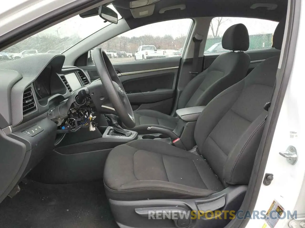7 Photograph of a damaged car 5NPD84LF1LH626066 HYUNDAI ELANTRA 2020