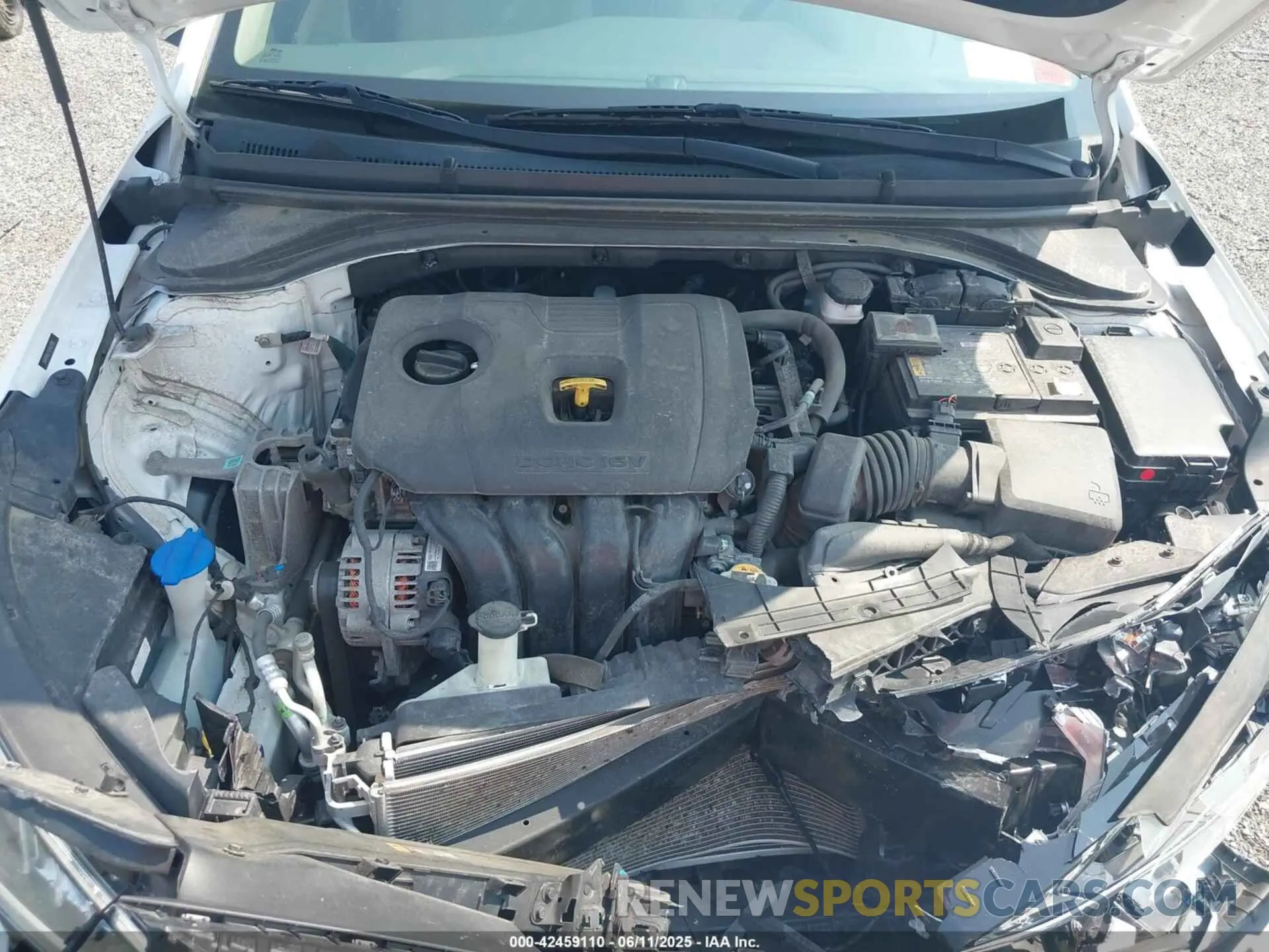 10 Photograph of a damaged car 5NPD84LF1LH632885 HYUNDAI ELANTRA 2020