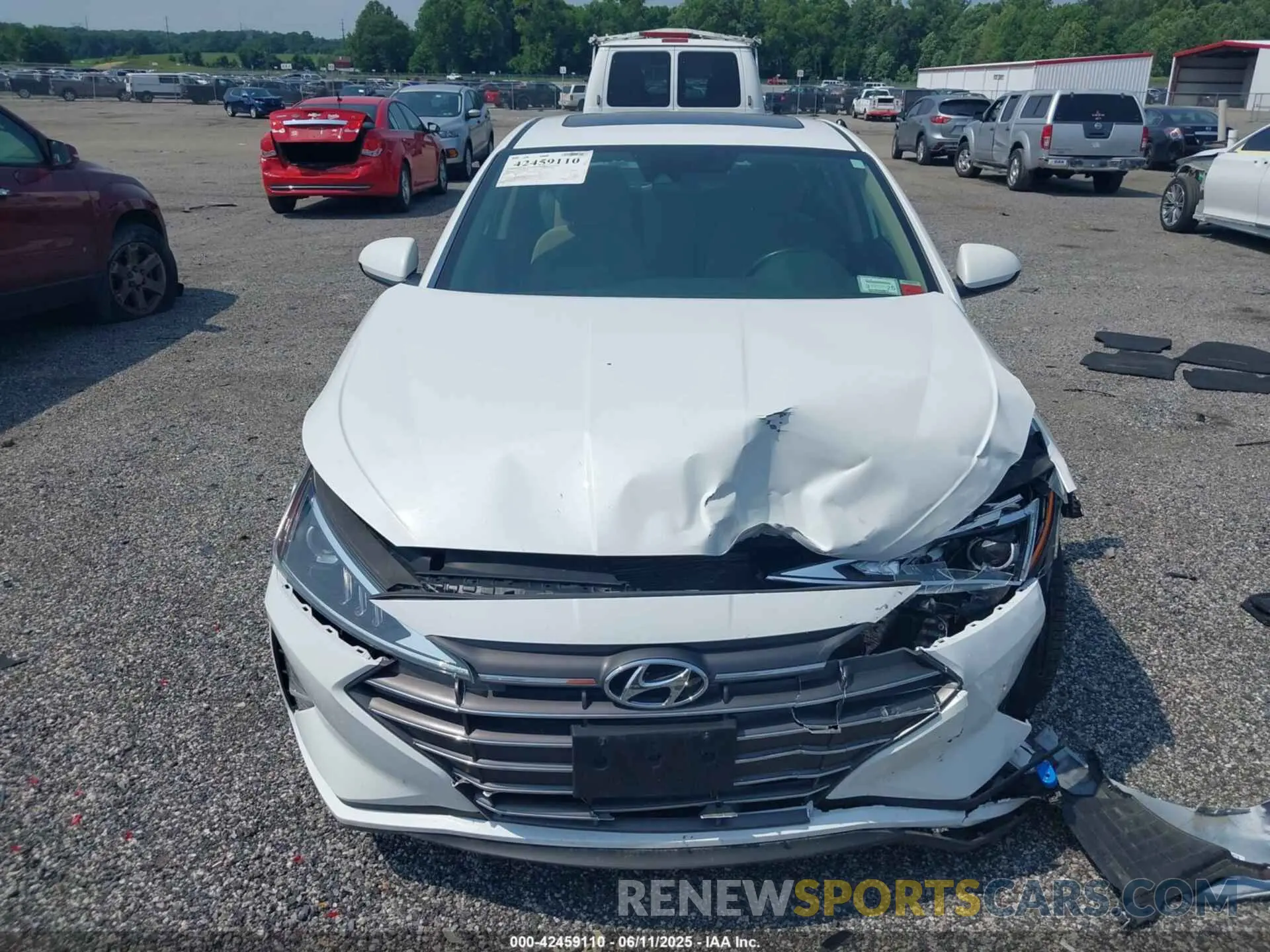 12 Photograph of a damaged car 5NPD84LF1LH632885 HYUNDAI ELANTRA 2020