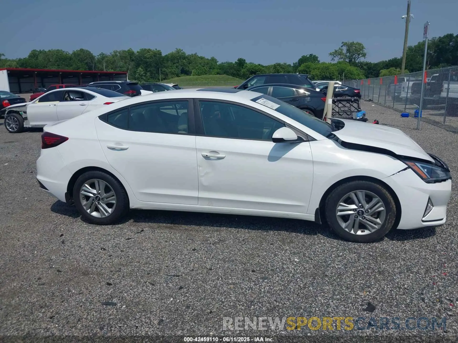 13 Photograph of a damaged car 5NPD84LF1LH632885 HYUNDAI ELANTRA 2020