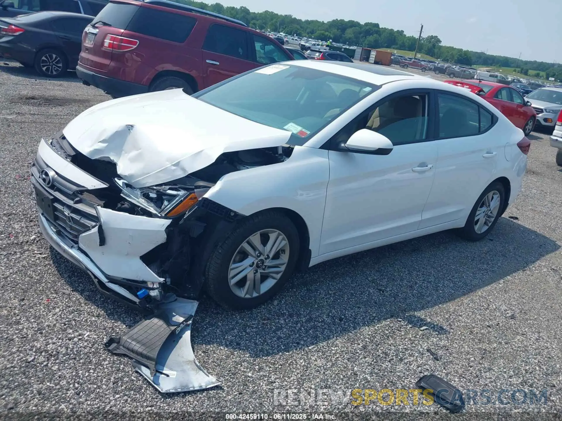 2 Photograph of a damaged car 5NPD84LF1LH632885 HYUNDAI ELANTRA 2020