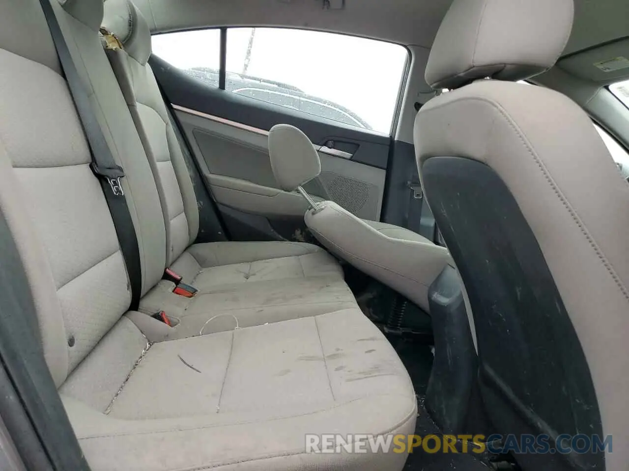 10 Photograph of a damaged car 5NPD84LF2LH508463 HYUNDAI ELANTRA 2020