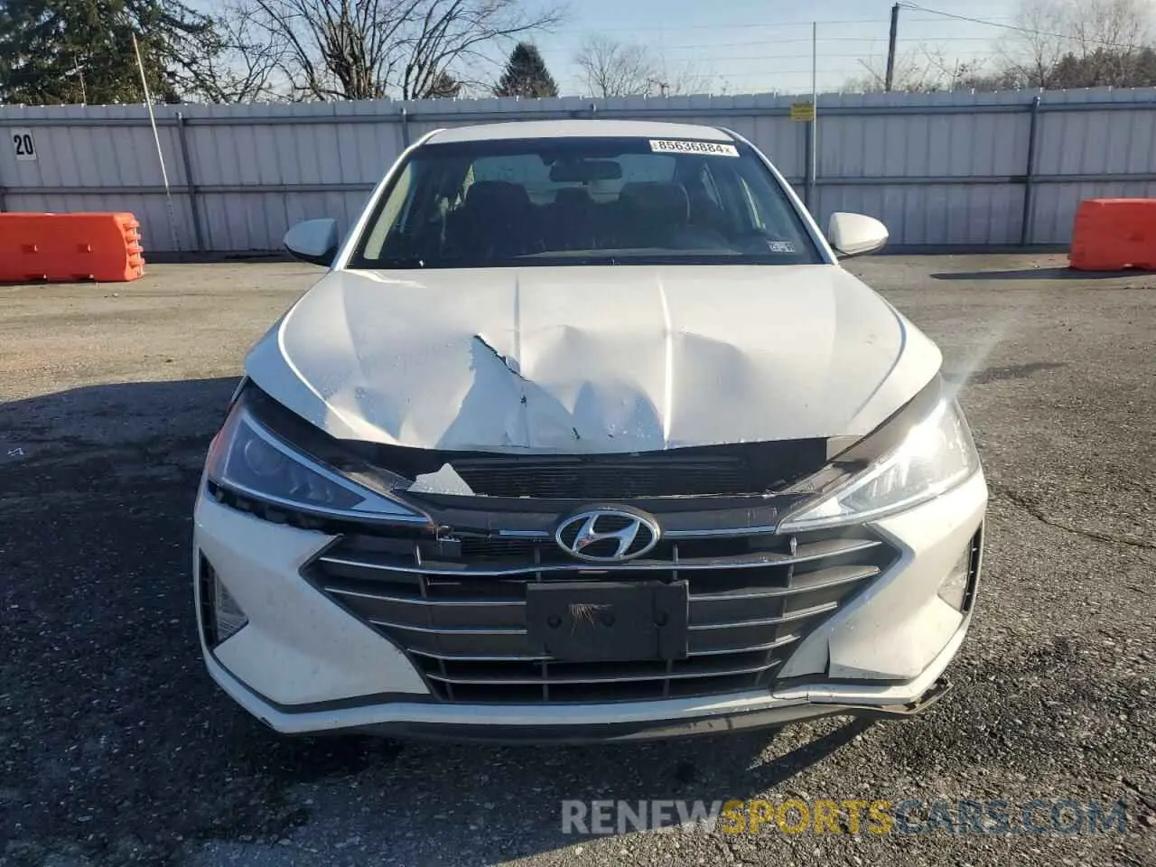 5 Photograph of a damaged car 5NPD84LF2LH570350 HYUNDAI ELANTRA 2020