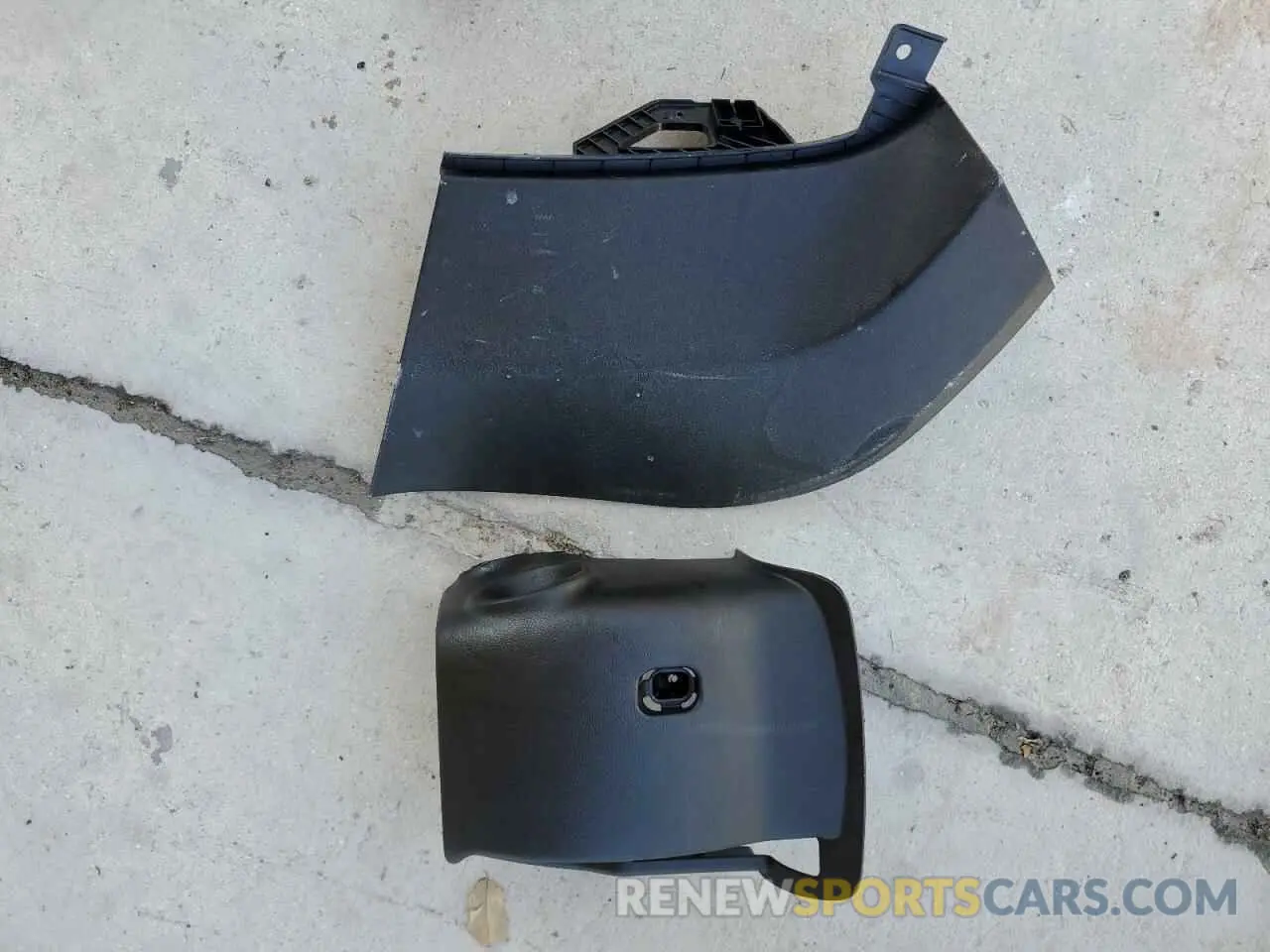 12 Photograph of a damaged car 5NPD84LF2LH570395 HYUNDAI ELANTRA 2020