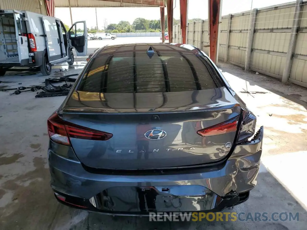6 Photograph of a damaged car 5NPD84LF2LH570395 HYUNDAI ELANTRA 2020