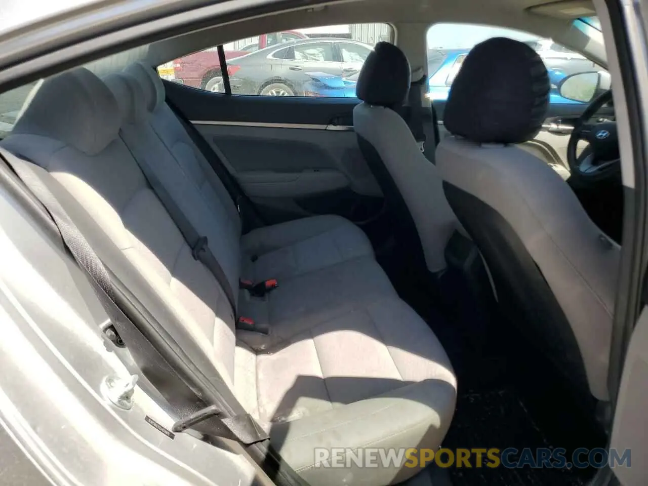 10 Photograph of a damaged car 5NPD84LF2LH576875 HYUNDAI ELANTRA 2020