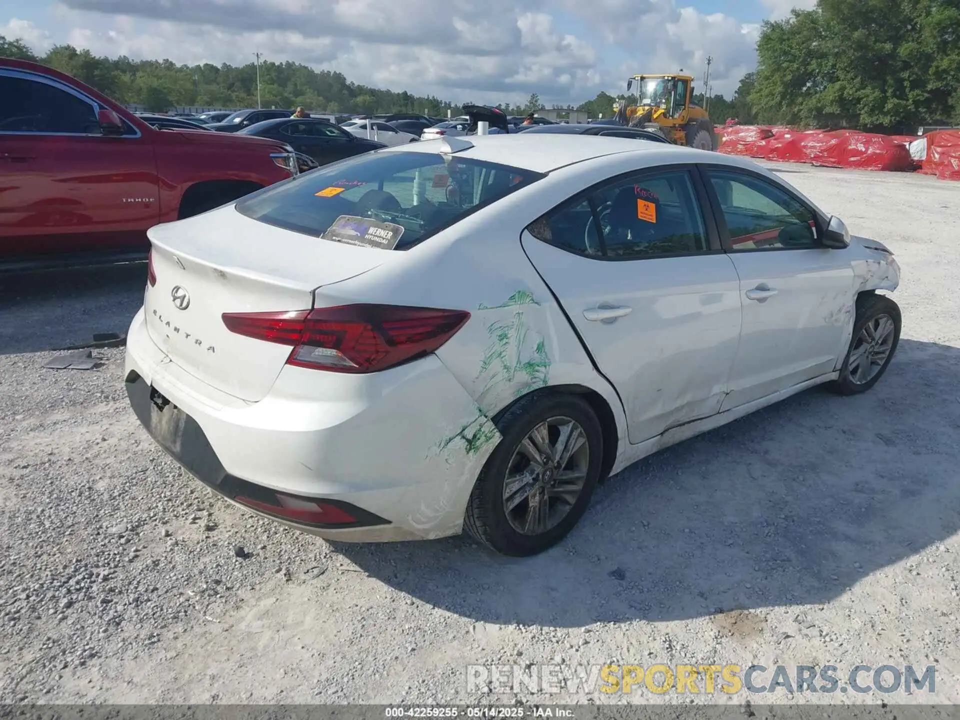 4 Photograph of a damaged car 5NPD84LF2LH597290 HYUNDAI ELANTRA 2020