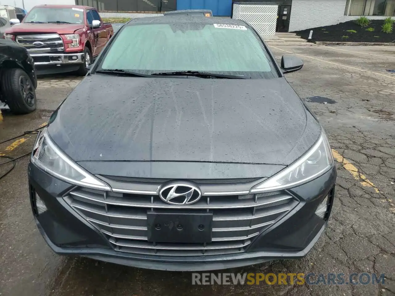 5 Photograph of a damaged car 5NPD84LF2LH613410 HYUNDAI ELANTRA 2020