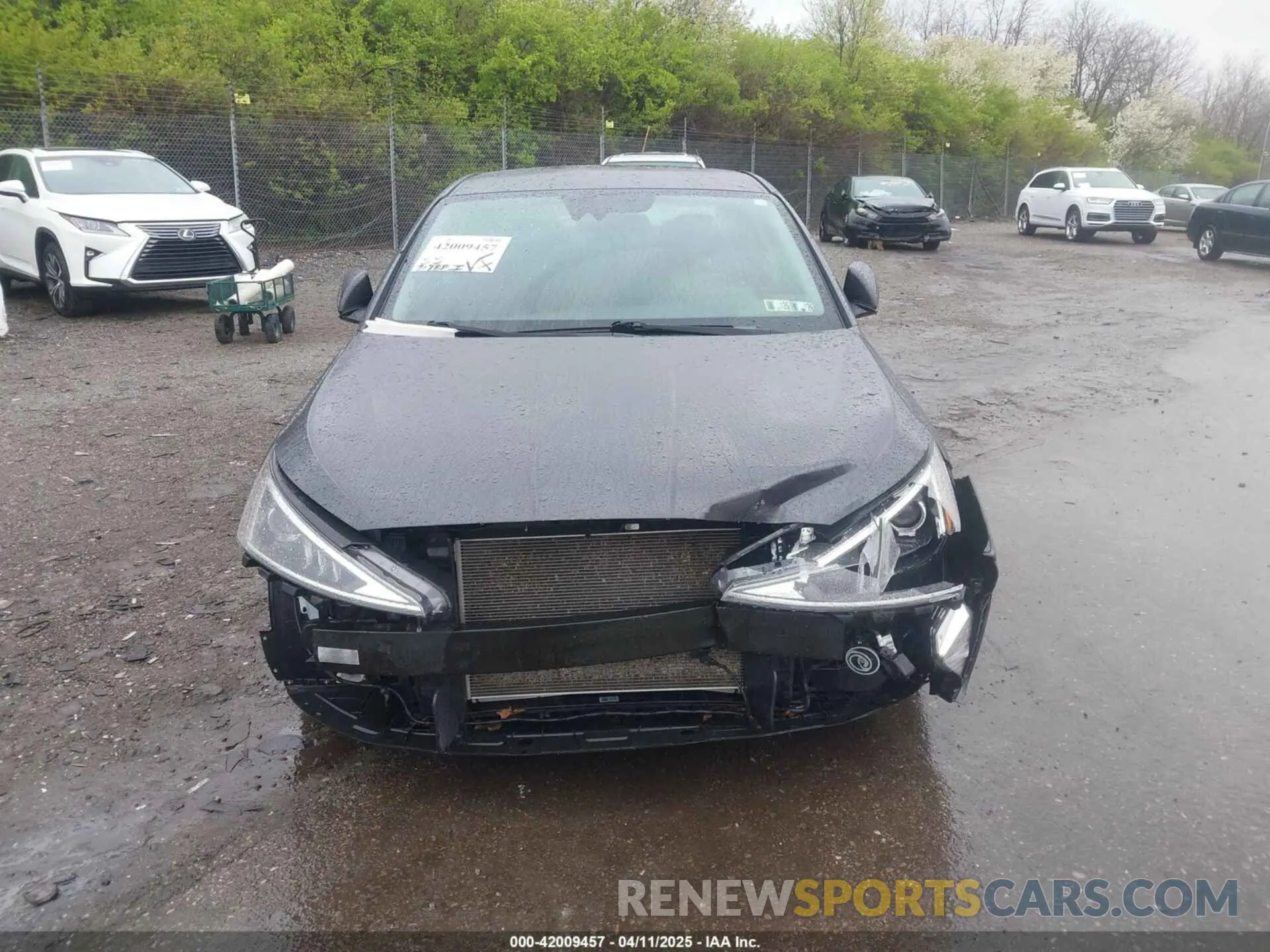 12 Photograph of a damaged car 5NPD84LF2LH614136 HYUNDAI ELANTRA 2020