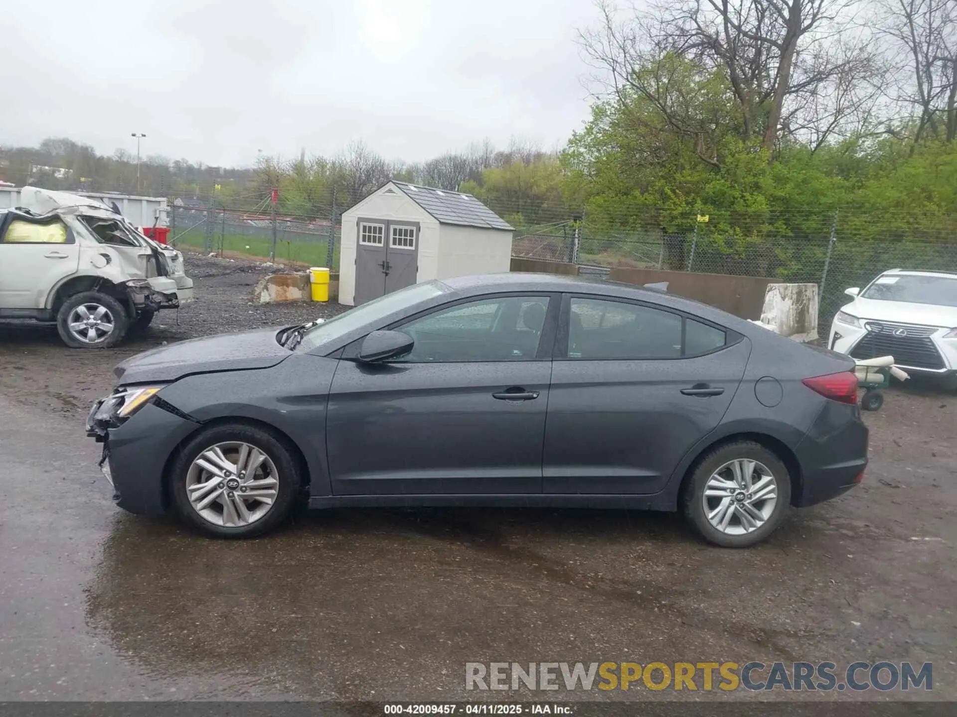 14 Photograph of a damaged car 5NPD84LF2LH614136 HYUNDAI ELANTRA 2020