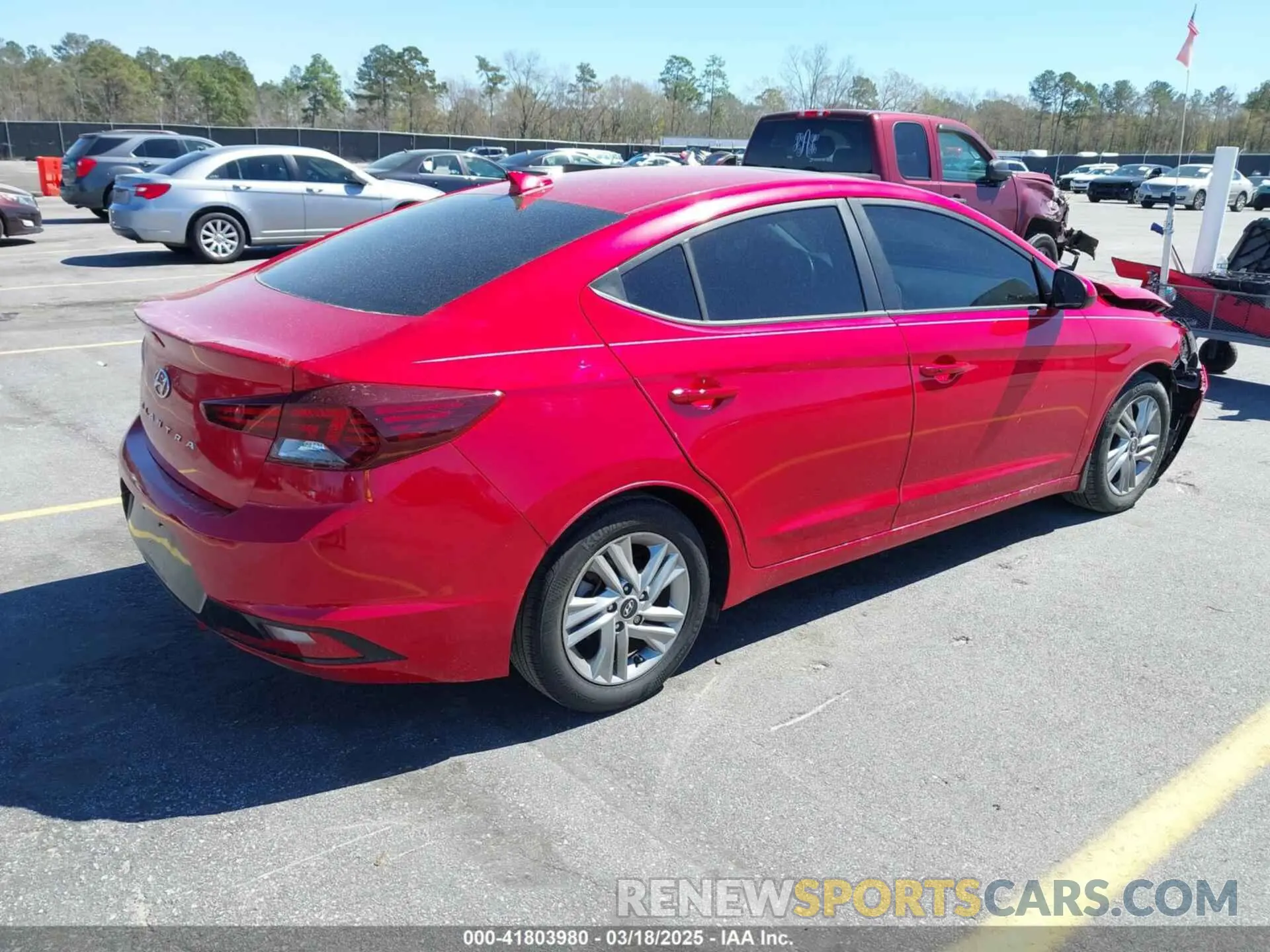 4 Photograph of a damaged car 5NPD84LF2LH614637 HYUNDAI ELANTRA 2020