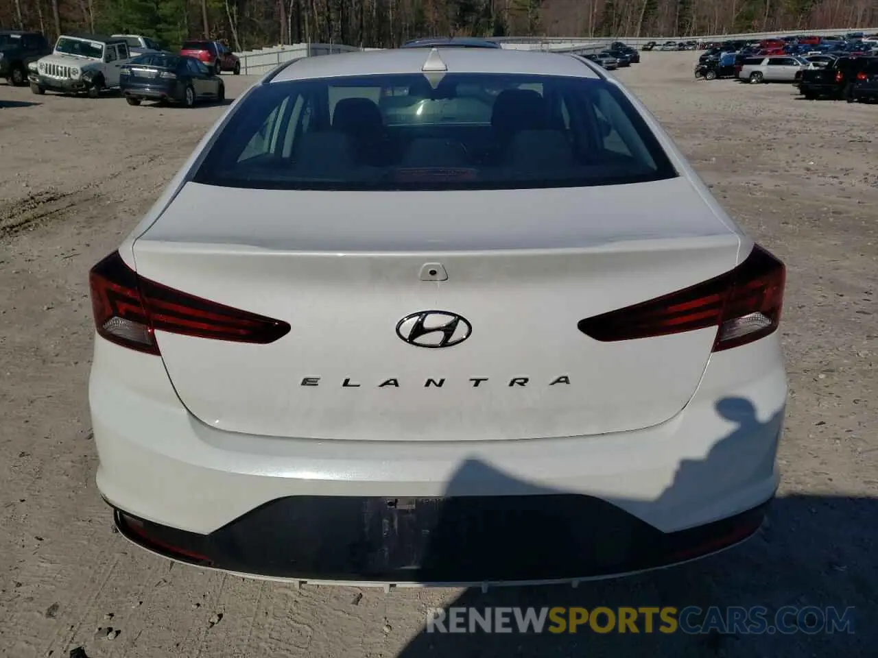 6 Photograph of a damaged car 5NPD84LF2LH618364 HYUNDAI ELANTRA 2020