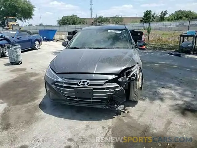 13 Photograph of a damaged car 5NPD84LF2LH622057 HYUNDAI ELANTRA 2020
